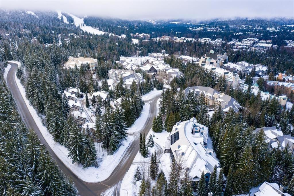 Marquise By Whistler Blackcomb Vacation Rentals Exterior photo